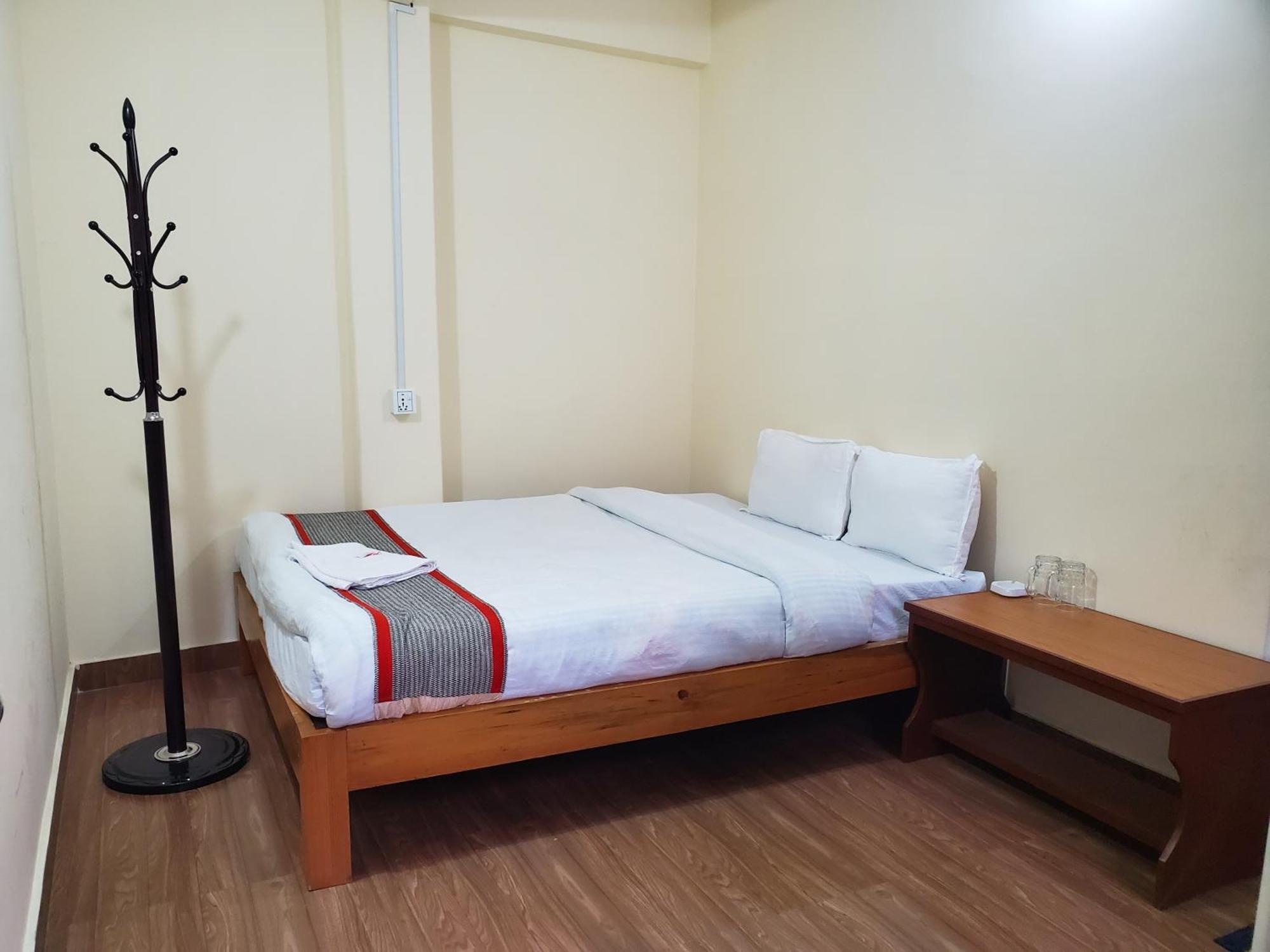 Santoshi Guest House, Pokhara Camera foto