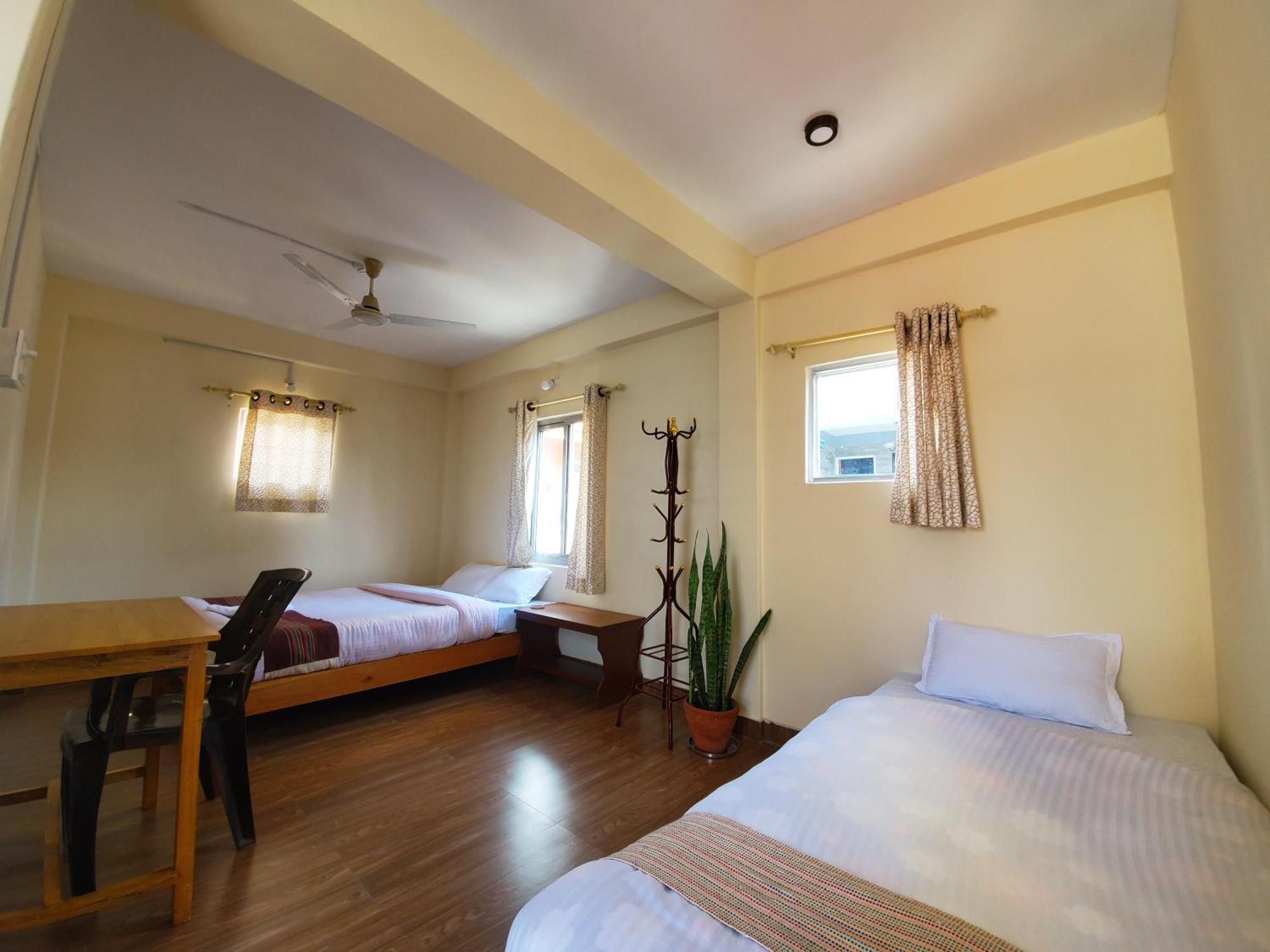 Santoshi Guest House, Pokhara Esterno foto