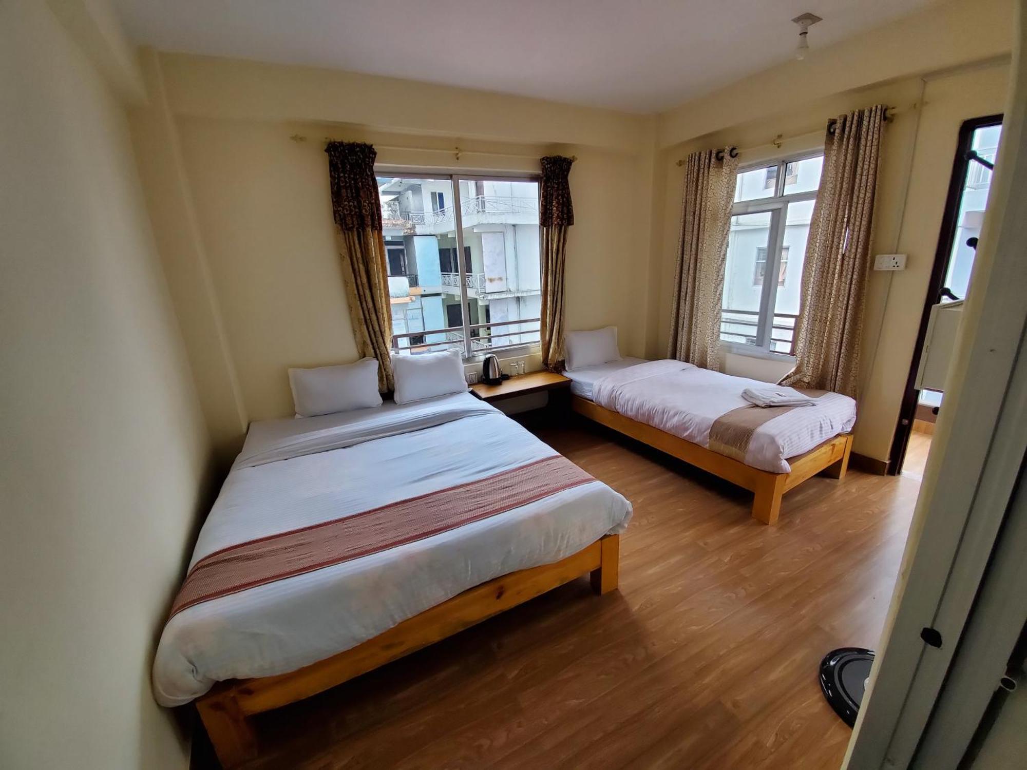 Santoshi Guest House, Pokhara Esterno foto