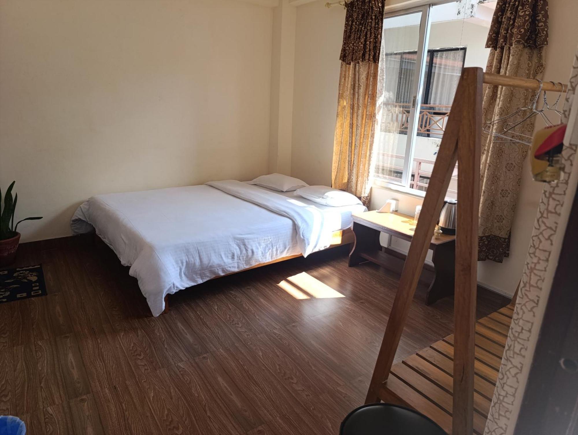Santoshi Guest House, Pokhara Esterno foto